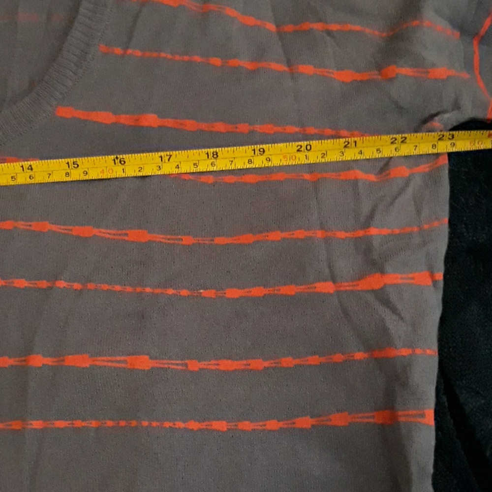 Volcom Sweater - Picture 5 of 6